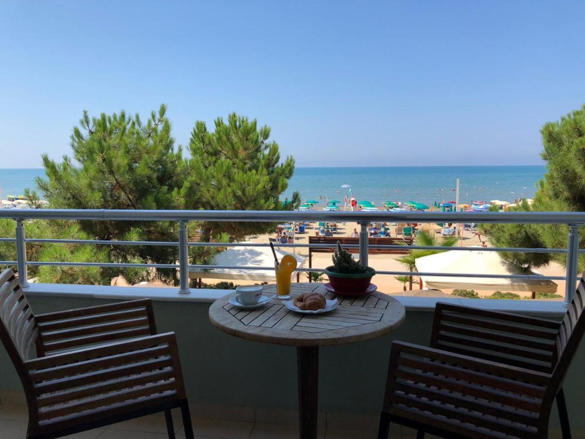 Rumar Hotel Дуррес Экстерьер фото