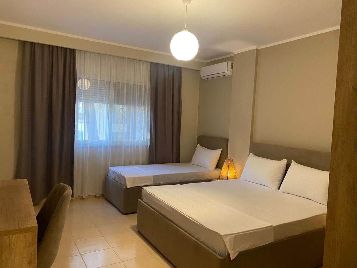 Rumar Hotel Дуррес Экстерьер фото