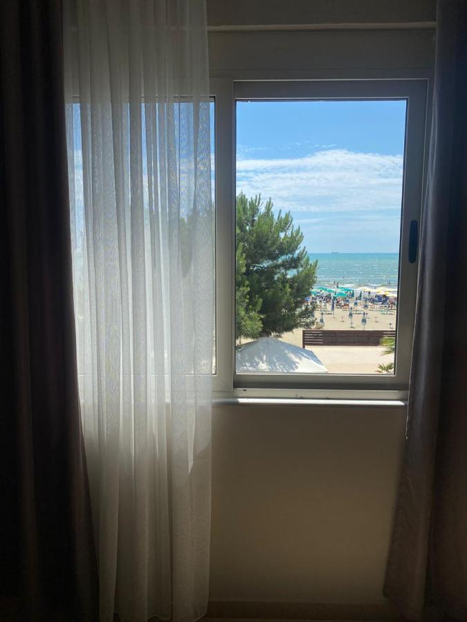 Rumar Hotel Дуррес Экстерьер фото