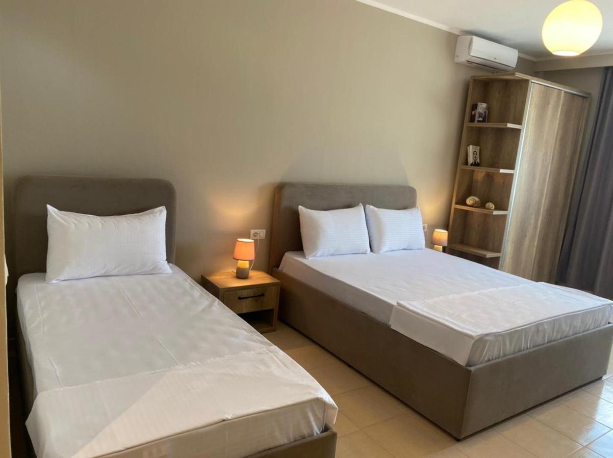 Rumar Hotel Дуррес Экстерьер фото