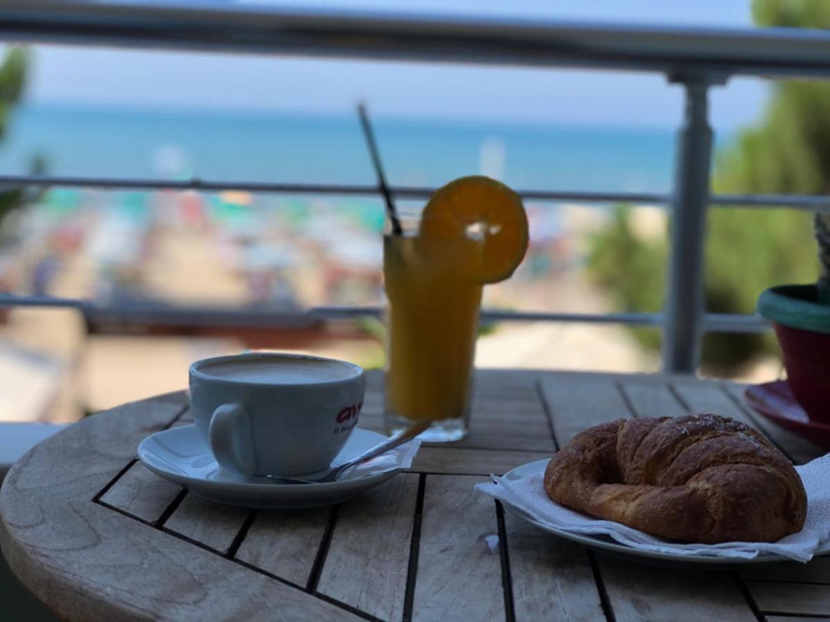 Rumar Hotel Дуррес Экстерьер фото