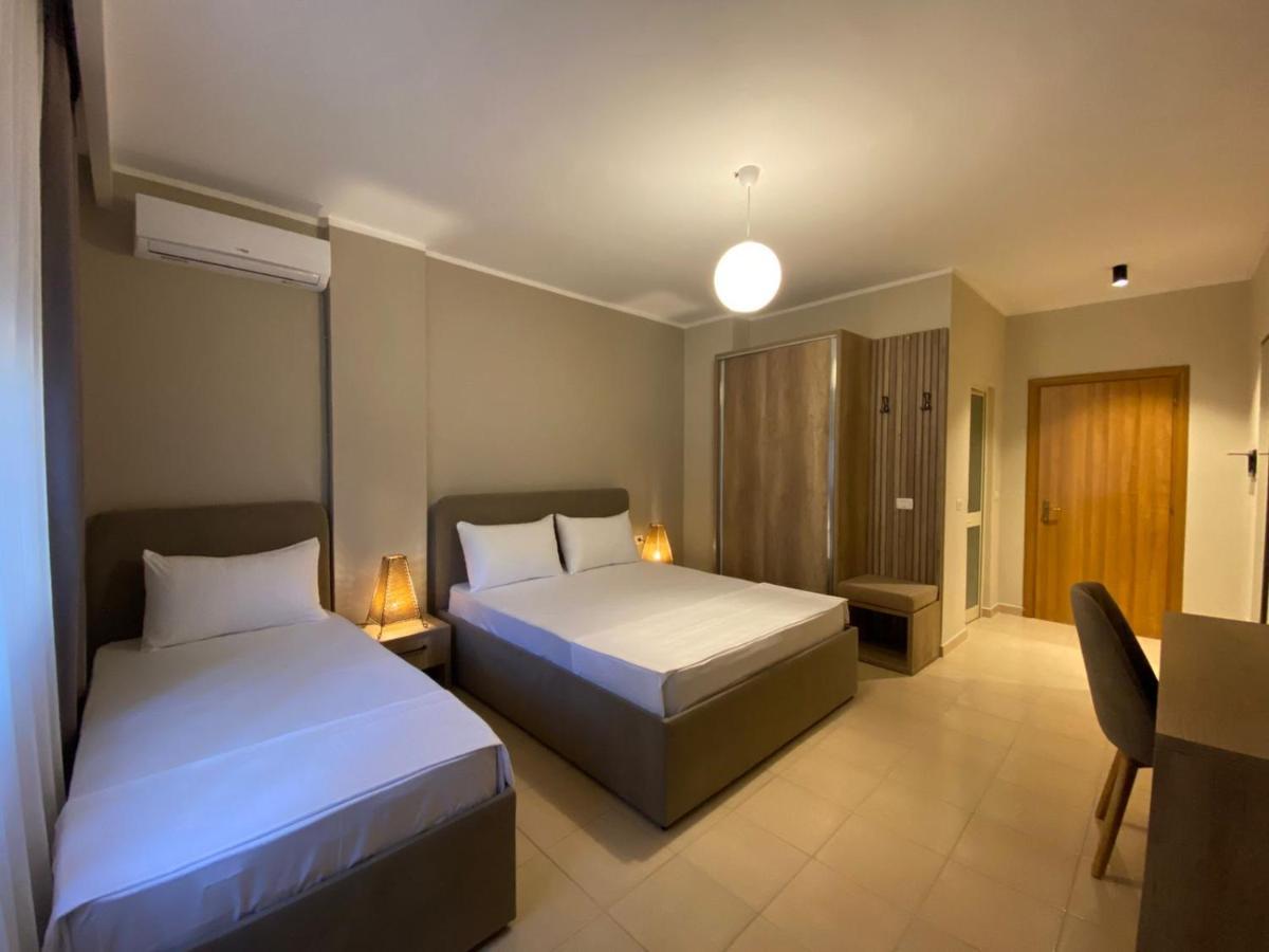 Rumar Hotel Дуррес Экстерьер фото